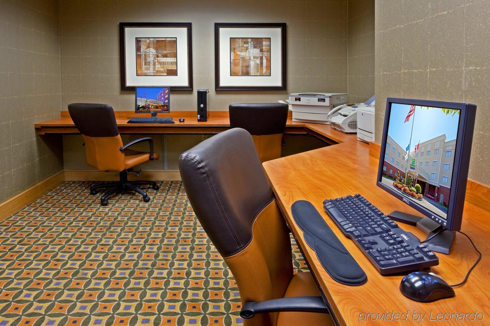 Hampton Albany-western Ave/university Area, Ny Hotel